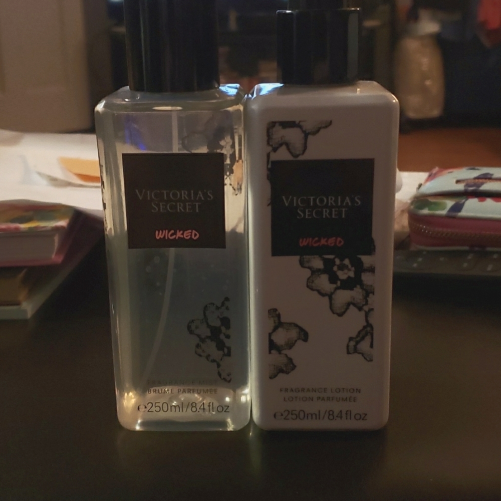 Victorias Secret set of lotion and body spray